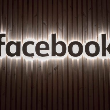Facebook y la polarización global